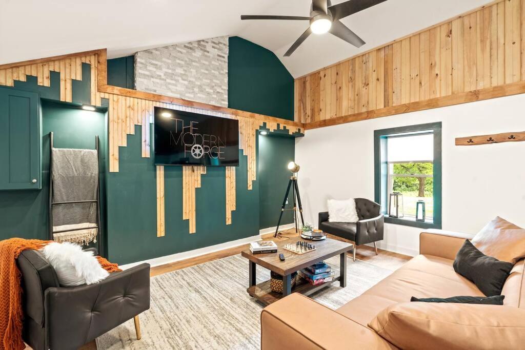 The Modern Forge Ny, Honeoye Lake Dış mekan fotoğraf